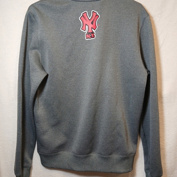 MLB Young Collection Sweatshirt Flying Player Size Medium Gray - Picture 6 of 6